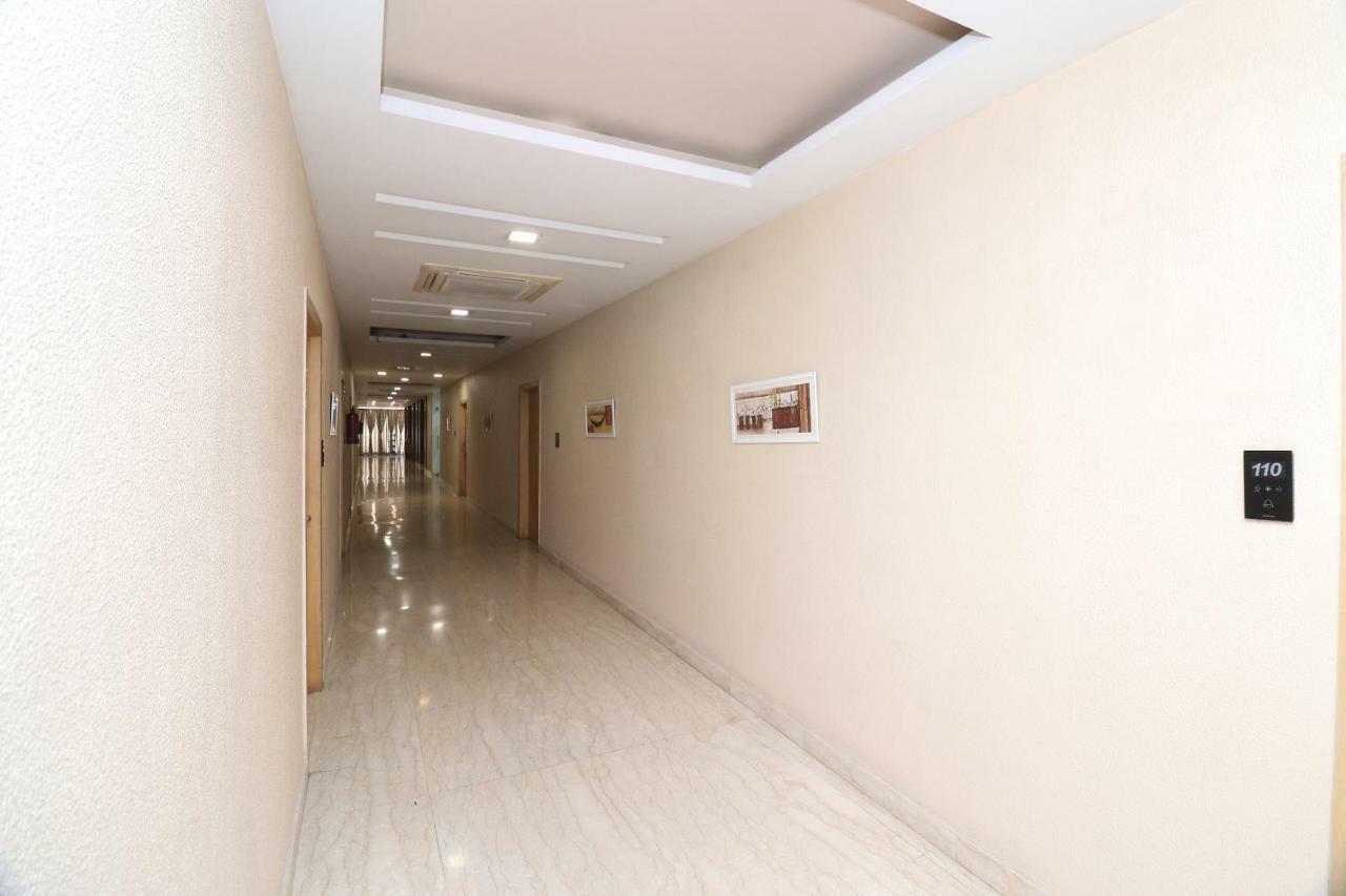 Oyo 5843 Hotel Yash Inn Mirzāpur Kültér fotó